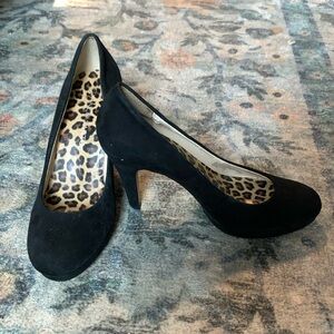 Franco Sarto: Women’s Black Pumps